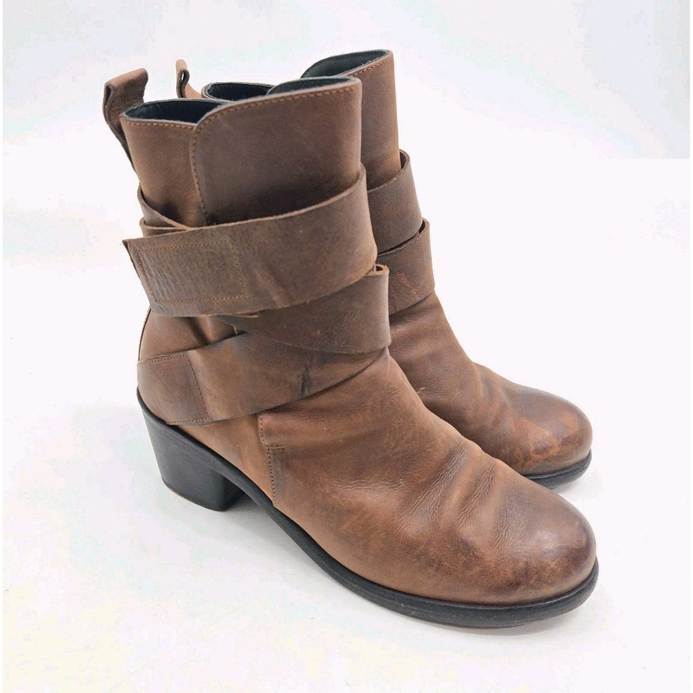 P MONJO Ankle Boots Women's Size 9 US Brown Leather‎ Distressed Adjustable Strap
